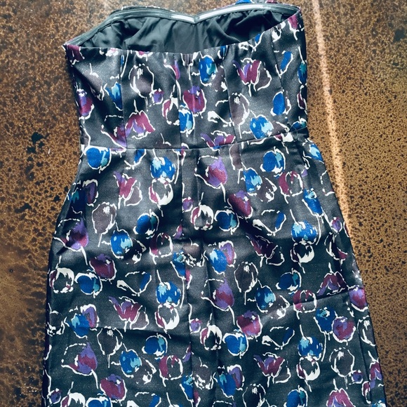 American Eagle Strapless Petals Mini Dress 6 - Picture 3 of 7